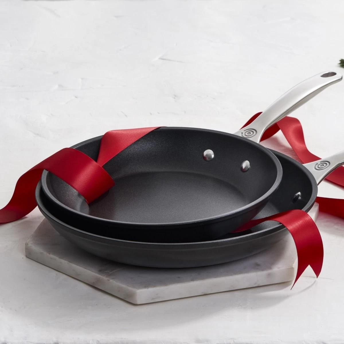 Le Creuset 9.5" & 11" Fry Pan Set | Toughened Nonstick Pro 3 Le Creuset 9.5" & 11" Fry Pan Set | Toughened Nonstick Pro - Image 3