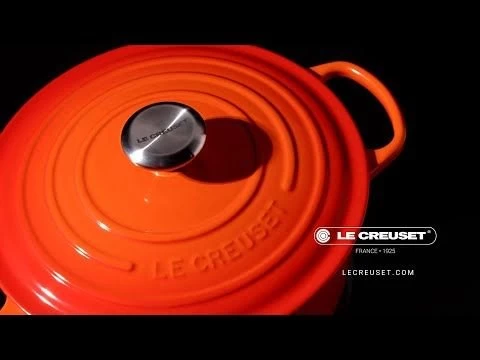 Le Creuset 2.25 Qt. Signature Enameled Cast Iron Saucepan With Stainless Steel Knob | Sea Salt 8 Le Creuset 2.25 Qt. Signature Enameled Cast Iron Saucepan With Stainless Steel Knob | Sea Salt - Image 8