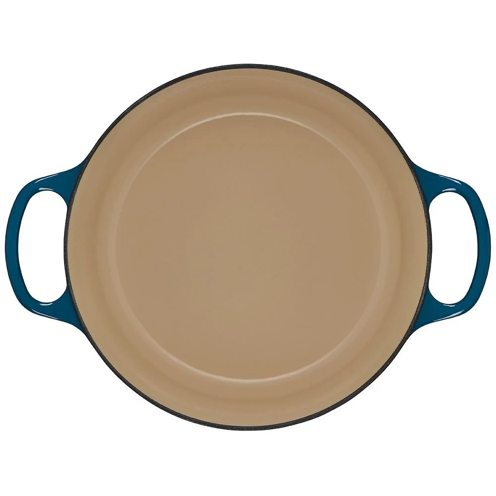 Le Creuset 4.5 Qt. Round Signature Dutch Oven With Stainless Steel Knob | Deep Teal 4 Le Creuset 4.5 Qt. Round Signature Dutch Oven With Stainless Steel Knob | Deep Teal - Image 4