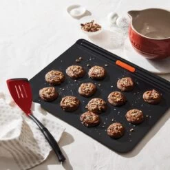 Le Creuset Revolution® Bi-Material Slotted Turner | Cerise/Cherry Red -Cooking Master redspat2