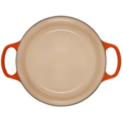 Le Creuset 4.5 Qt. Round Signature Dutch Oven With Stainless Steel Knob | Flame Orange 10 Le Creuset 4.5 Qt. Round Signature Dutch Oven With Stainless Steel Knob | Flame Orange -Cooking Master rs11166 ls2501 242ss inside