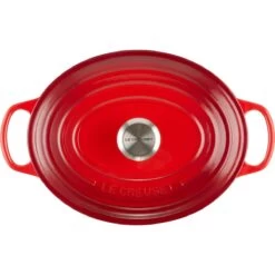 Le Creuset 5 Qt. Oval Signature Dutch Oven With Stainless Steel Knob | Cerise/Cherry Red 7 Le Creuset 5 Qt. Oval Signature Dutch Oven With Stainless Steel Knob | Cerise/Cherry Red -Cooking Master rs11949 lc 20191021 fr ps 00009s