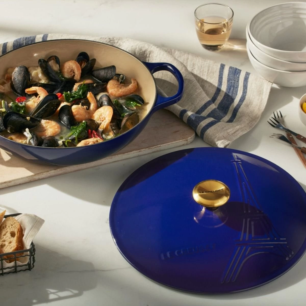 Le Creuset 3.5Qt Signature Braiser Eiffel Tower Collection | Indigo 5 Le Creuset 3.5Qt Signature Braiser Eiffel Tower Collection | Indigo - Image 5