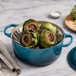Le Creuset 4.5 Qt. Round Signature Dutch Oven With Stainless Steel Knob | Deep Teal 11 Le Creuset 4.5 Qt. Round Signature Dutch Oven With Stainless Steel Knob | Deep Teal -Cooking Master rs16337 p06 steaming in dutch oven lpr