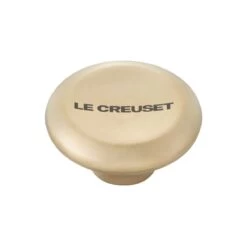 Le Creuset Signature Light Gold Knob | Medium