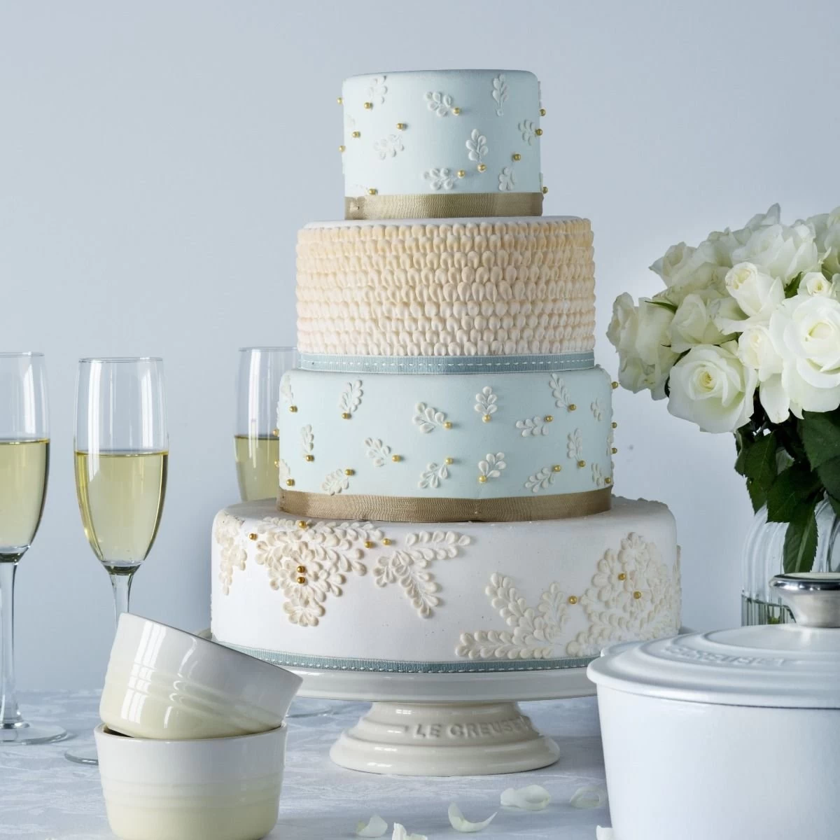 Le Creuset 11.75" Stoneware Cake Plate | White 2 Le Creuset 11.75" Stoneware Cake Plate | White - Image 2