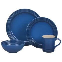 Le Creuset 16-Piece Dinnerware Set | Marseille Blue