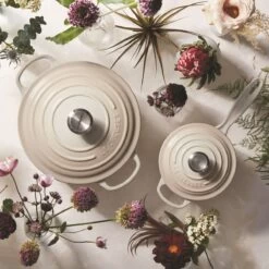 Le Creuset 4.5 Qt. Round Signature Dutch Oven With Stainless Steel Knob | Meringue White 7 Le Creuset 4.5 Qt. Round Signature Dutch Oven With Stainless Steel Knob | Meringue White -Cooking Master rs9169 spring 2019 meringueflowers 1130 2