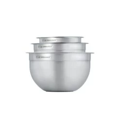 Le Creuset Nested Stainless Steel Mixing Bowls (Set Of 3) -Cooking Master ss mixing bowls 03