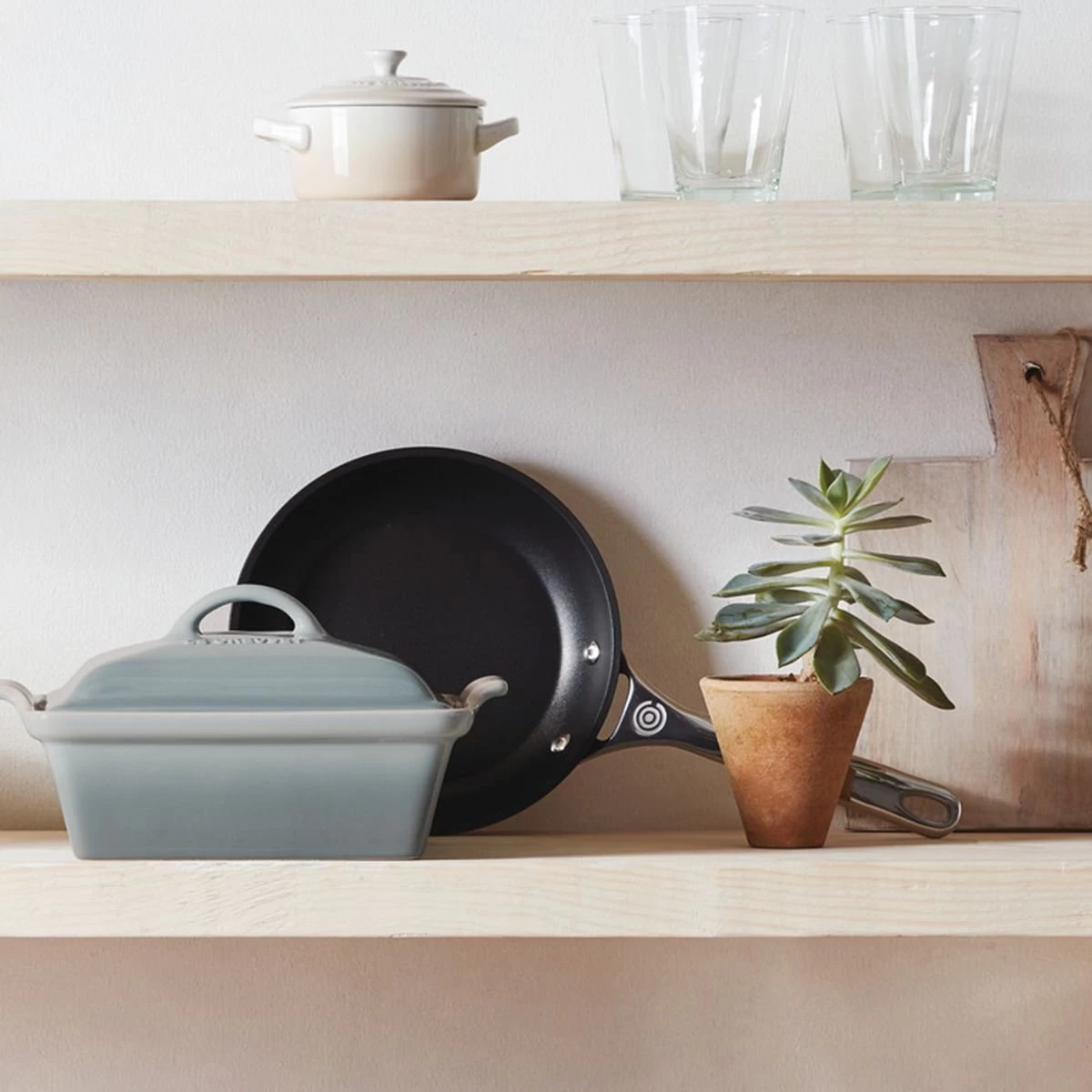 Le Creuset 8" Fry Pan | Toughened Nonstick Pro 5 Le Creuset 8" Fry Pan | Toughened Nonstick Pro - Image 5